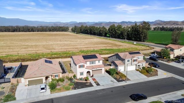 28464 Fressia Drive, Winchester, CA 92596