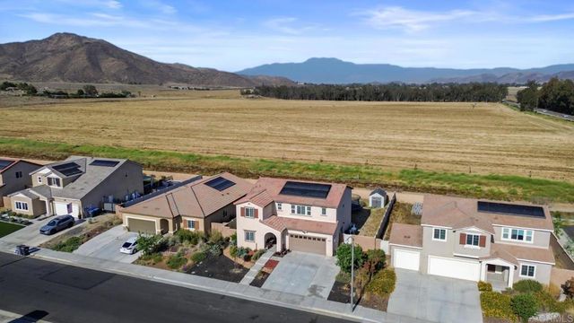 28464 Fressia Drive, Winchester, CA 92596