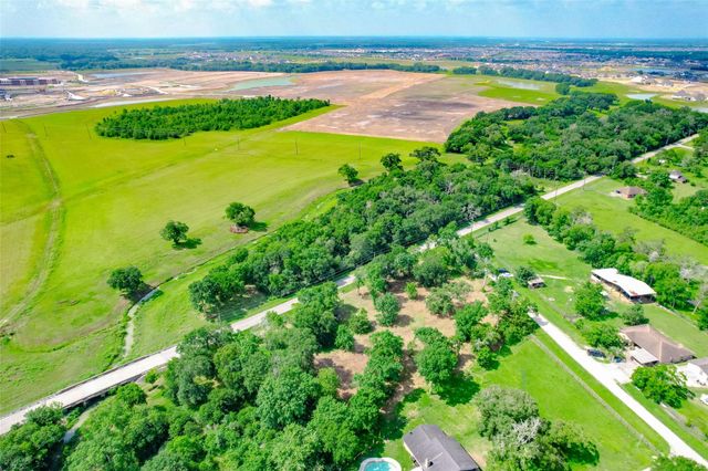 8519 Maywald Street, Manvel, TX 77578