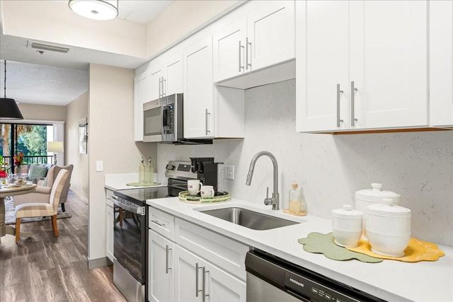 4540 BEE RIDGE ROAD 175, Sarasota, FL 34233