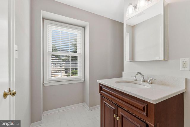 9759 HATMARK CT, Vienna, VA 22181