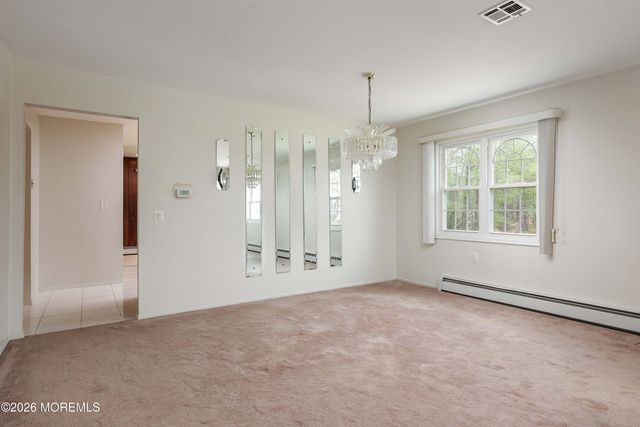 73 San Carlos Street, Toms River, NJ 08757