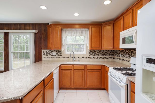 73 San Carlos Street, Toms River, NJ 08757