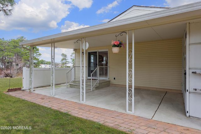 73 San Carlos Street, Toms River, NJ 08757