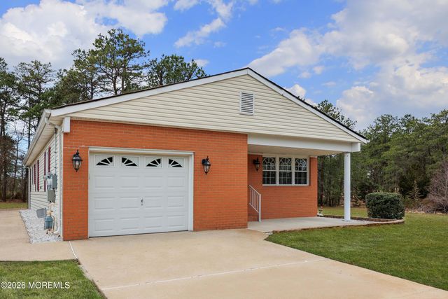 73 San Carlos Street, Toms River, NJ 08757