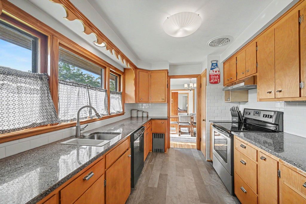 300 5th Street NE, Montgomery, MN 56069 — photo 3
