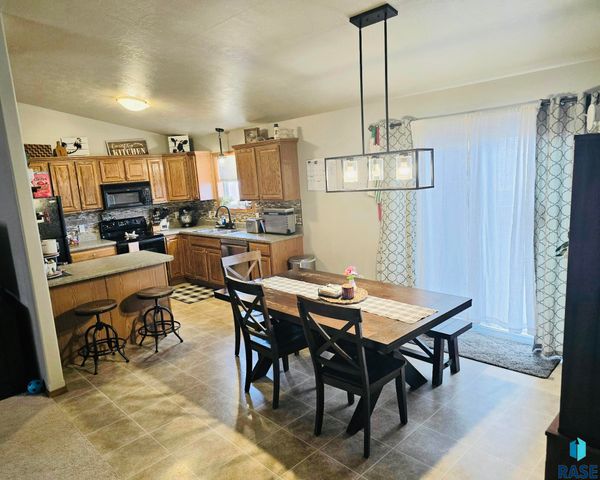 414 Augustana Ave Avenue, Harrisburg, SD 57032