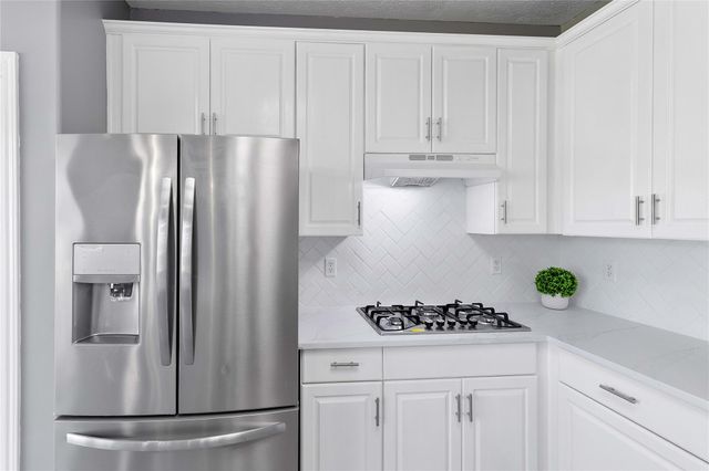 2020 Sterling Pointe Court, League City, TX 77573