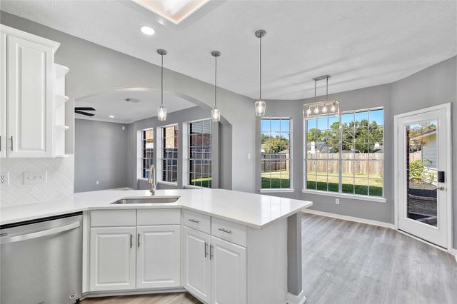 2020 Sterling Pointe Court, League City, TX 77573