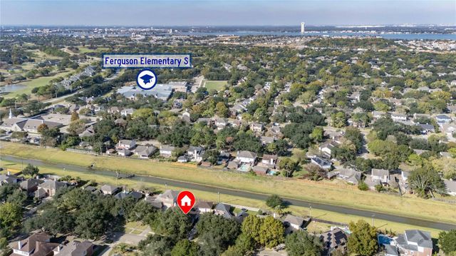 2020 Sterling Pointe Court, League City, TX 77573