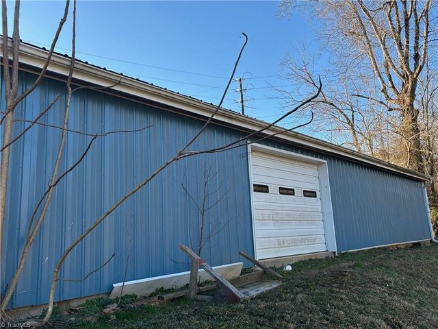 1449 Old Liberty Road, Asheboro, NC 27203