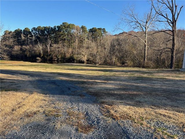 1449 Old Liberty Road, Asheboro, NC 27203