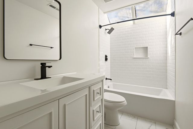 1127 Snap Dragon Court, Mount Pleasant, SC 29464