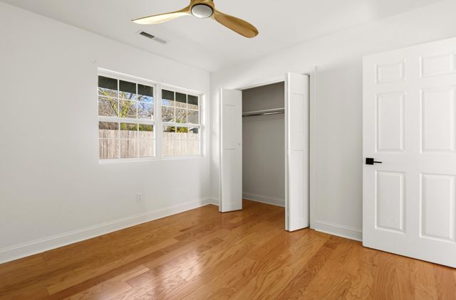 1127 Snap Dragon Court, Mount Pleasant, SC 29464