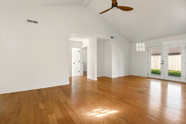 1127 Snap Dragon Court, Mount Pleasant, SC 29464