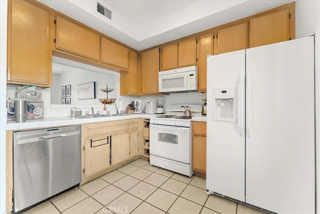 926 W Philadelphia 57, Ontario, CA 91762