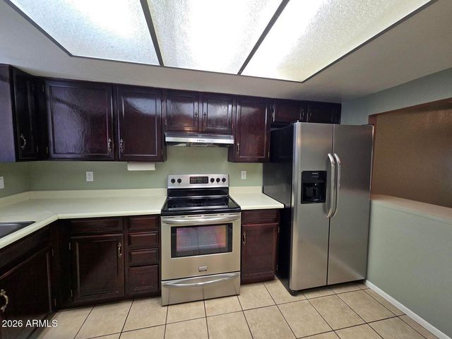 4540 W MARYLAND Avenue, Glendale, AZ 85301