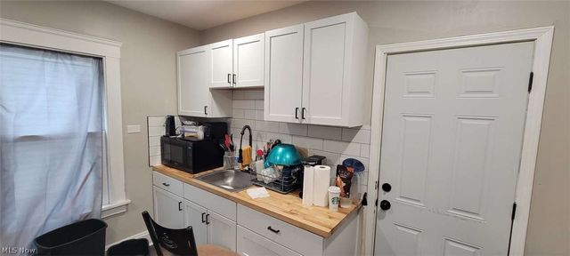 1222 E 172nd Street, Cleveland, OH 44119