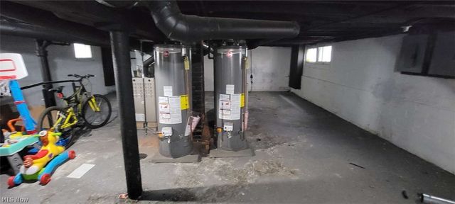 1222 E 172nd Street, Cleveland, OH 44119