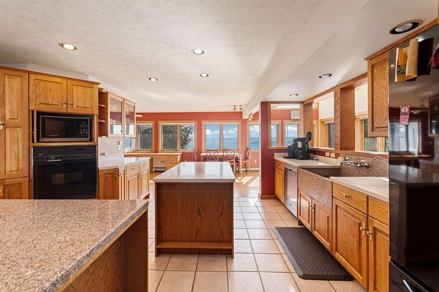 14088 Bluff Road, Peninsula Twp, MI 49686