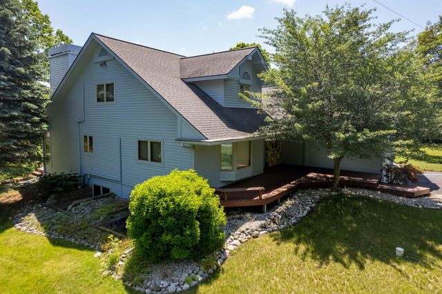 14088 Bluff Road, Peninsula Twp, MI 49686