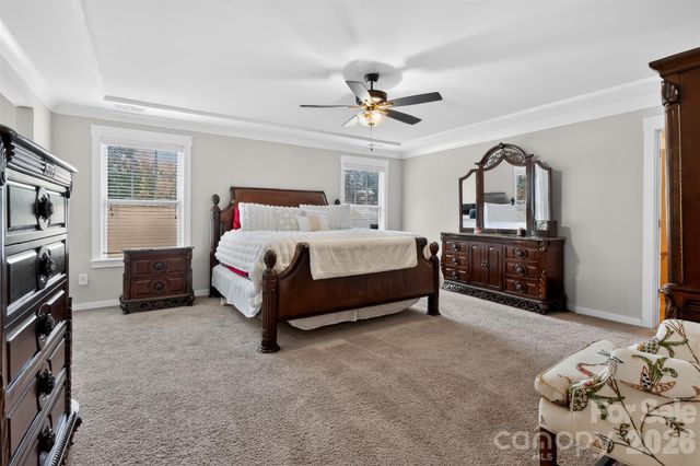 10012 Michael Crossing Drive, Charlotte, NC 28213