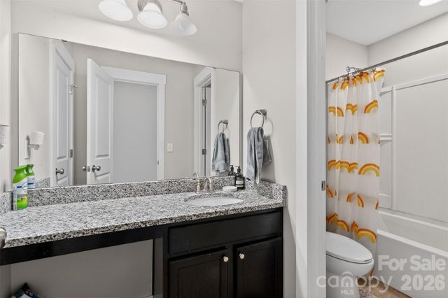 10012 Michael Crossing Drive, Charlotte, NC 28213