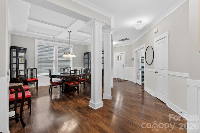 10012 Michael Crossing Drive, Charlotte, NC 28213