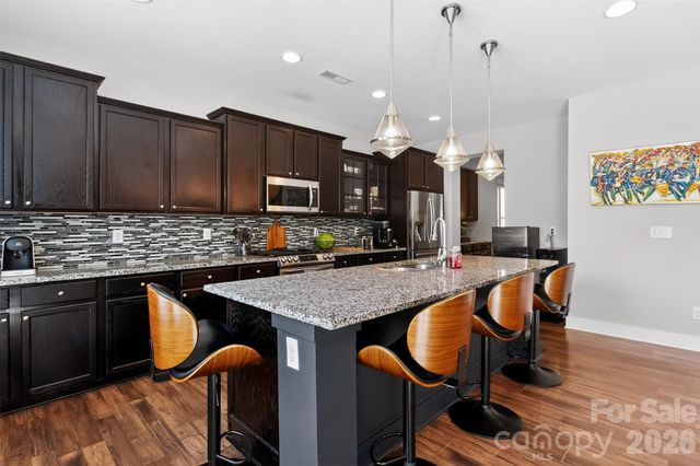 10012 Michael Crossing Drive, Charlotte, NC 28213