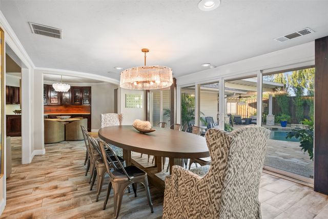 3841 Peter Pan Drive, Dallas, TX 75229