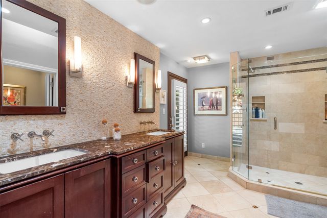 3841 Peter Pan Drive, Dallas, TX 75229