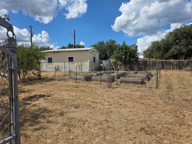 2830 FM 690 DV, Burnet, TX 78611