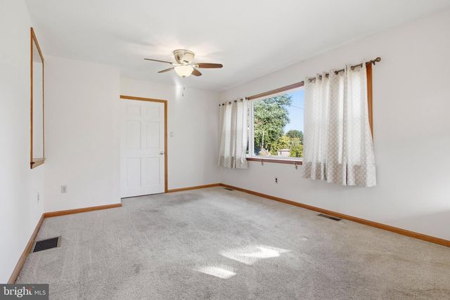 319 HAWARDEN RD, Springfield, PA 19064