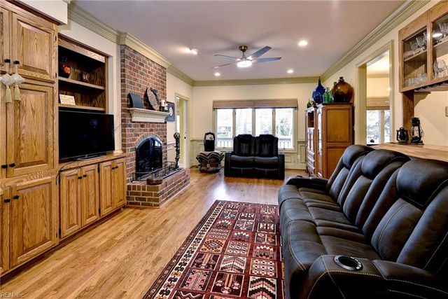 208 Richard Brewster, Williamsburg, VA 23185