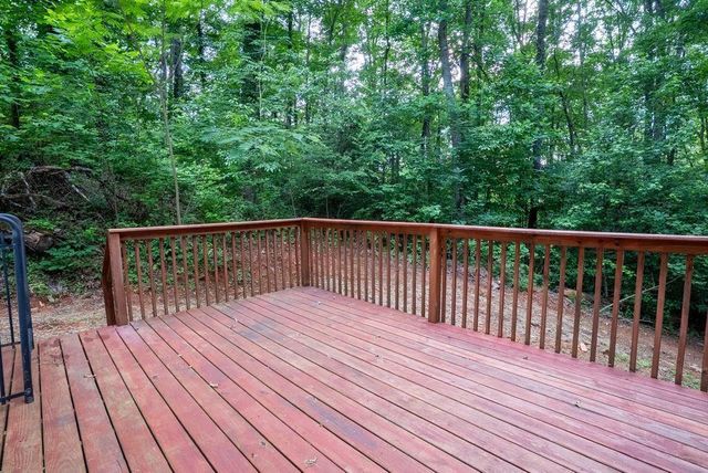 64 Hickory Lane, Dahlonega, GA 30533