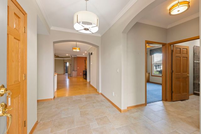 2811 Haven Court, Naperville, IL 60564
