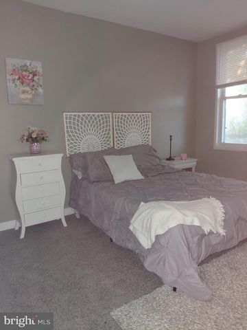 502 LYNDHURST ST, Baltimore, MD 21229