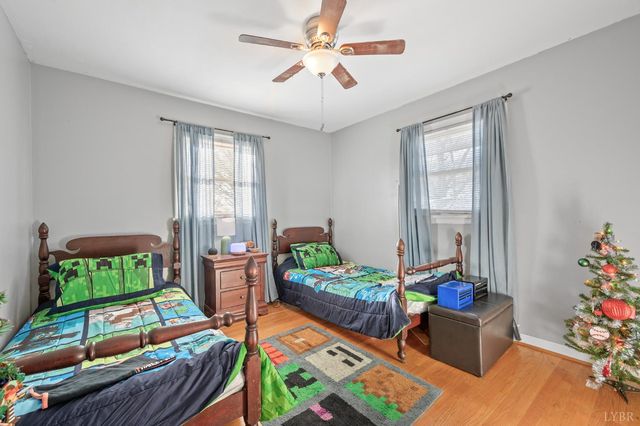 5949 Village Lane, Roanoke, VA 24019