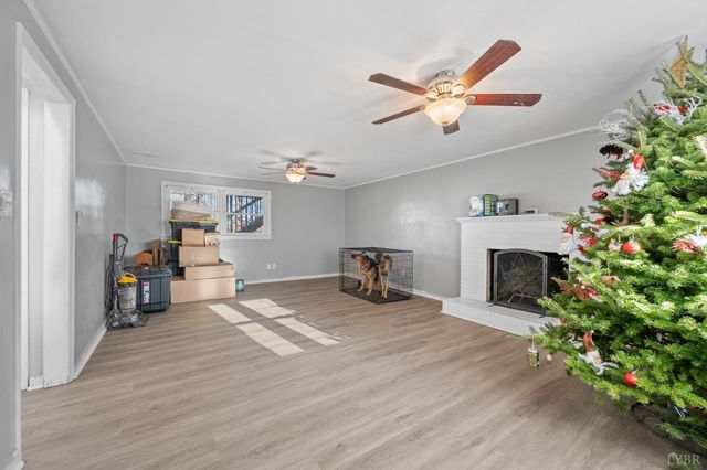 5949 Village Lane, Roanoke, VA 24019