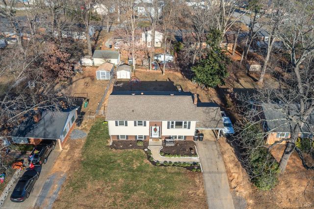 5949 Village Lane, Roanoke, VA 24019