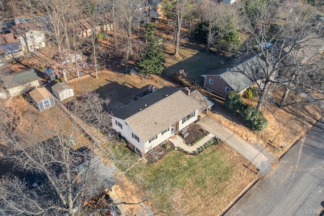 5949 Village Lane, Roanoke, VA 24019