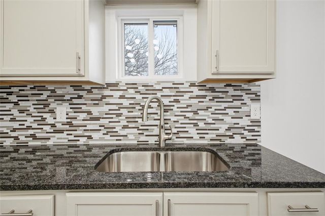 715 SE 10th Street, Oklahoma City, OK 73129