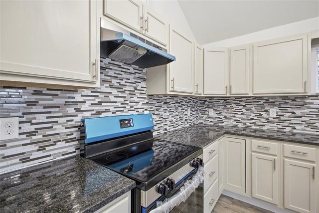 715 SE 10th Street, Oklahoma City, OK 73129