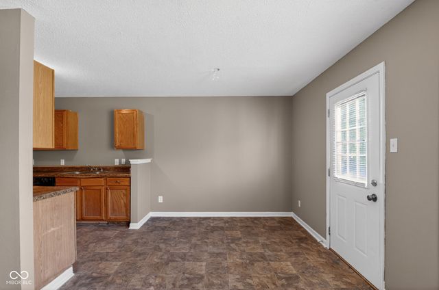 2941 Redland Lane, Indianapolis, IN 46217