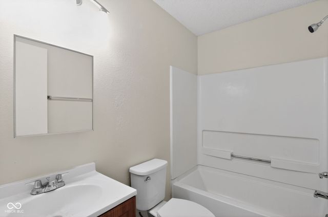 2941 Redland Lane, Indianapolis, IN 46217