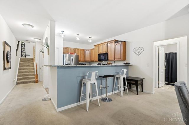 7462 Bridge Point Drive, Green Twp, OH 45248