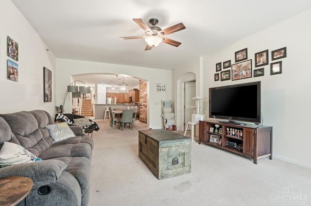 7462 Bridge Point Drive, Green Twp, OH 45248