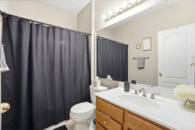 7462 Bridge Point Drive, Green Twp, OH 45248