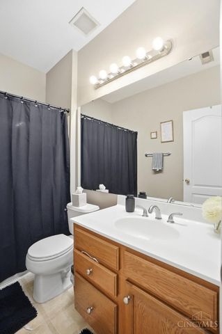 7462 Bridge Point Drive, Green Twp, OH 45248