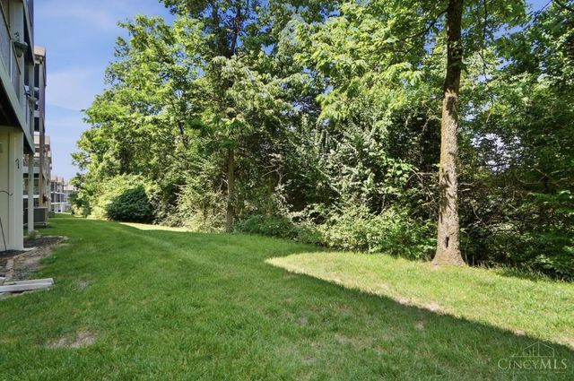 7462 Bridge Point Drive, Green Twp, OH 45248